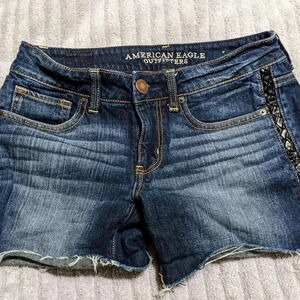 American Eagle Denim Shorts Lace Up Dark Wash Frayed‎ Hem Stretch Size 6